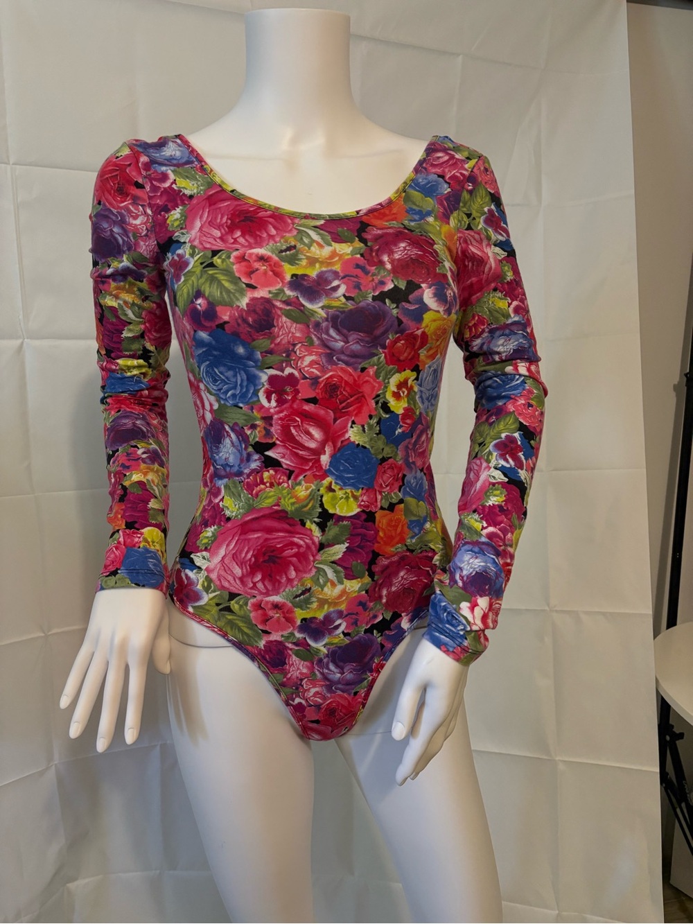 Forever 21 Floral Long Sleeve Bodysuit Multicolor Scoop Back Size M